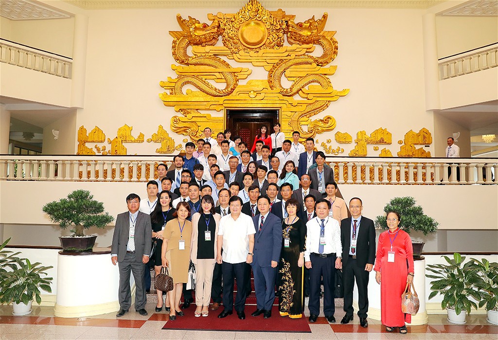 lãnh đạo CNC Việt Hàn - Hội đàm tại văn phòng chính phủ