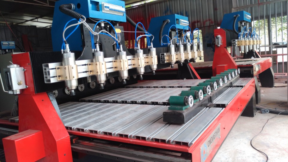 máy đục tượng cnc việt hàn